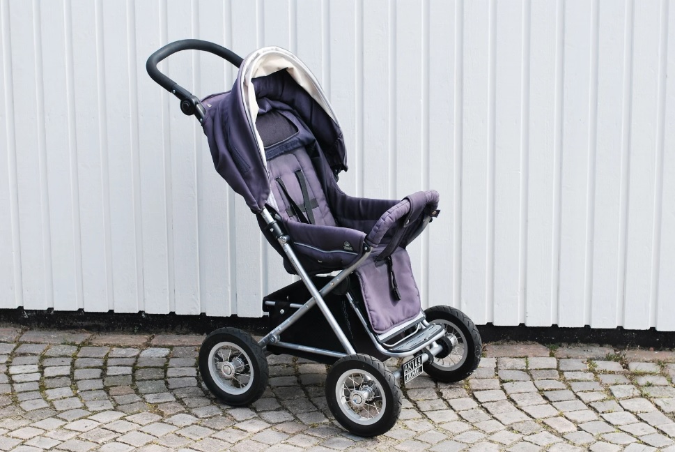 Buy second-hand stroller